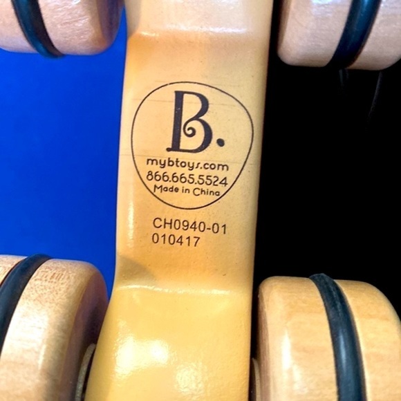 Children’s MyBToys-Pull Along Happy Go Piggy Wooden Pig Toy - Picture 5 of 5